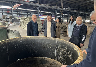 瀘州老窖股份有限公司集團(tuán)原董事長張良與巴蜀液酒業(yè)（集團(tuán)）有限公司蒲總蒞臨瀘旗酒業(yè)